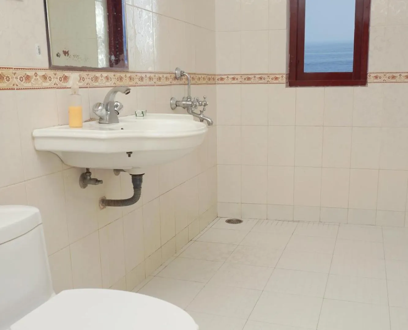 Udaya Hotel Vizhinjam